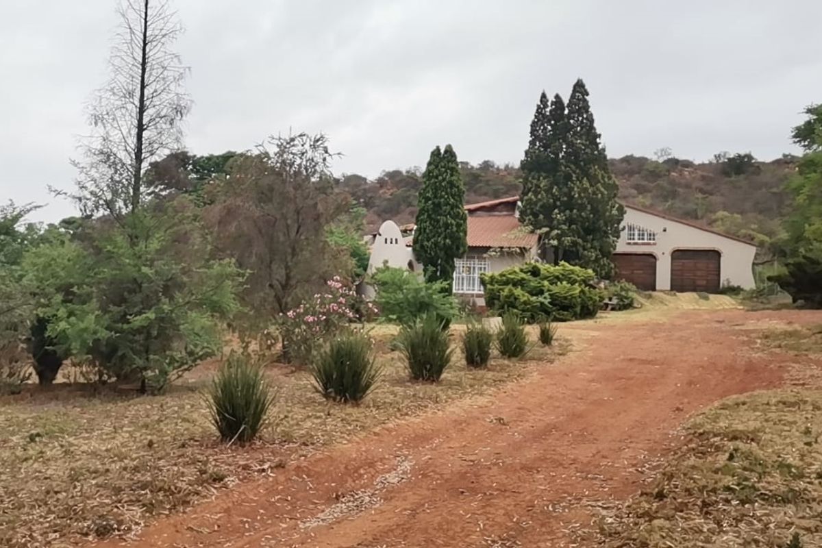 Exclusive Boomed-Off Property with Natural Surroundings - Photo 2