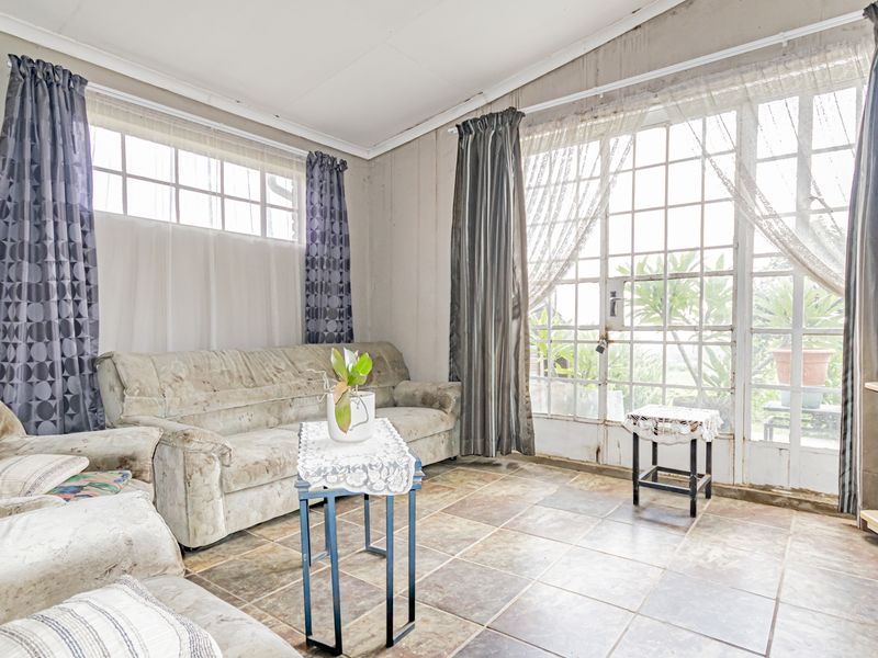 A True Gem with Boundless Potential - Photo 8