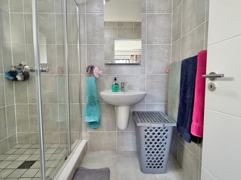 Modern Lockup and go Apartment in the popular Greenbay Estate!! - Photo 10