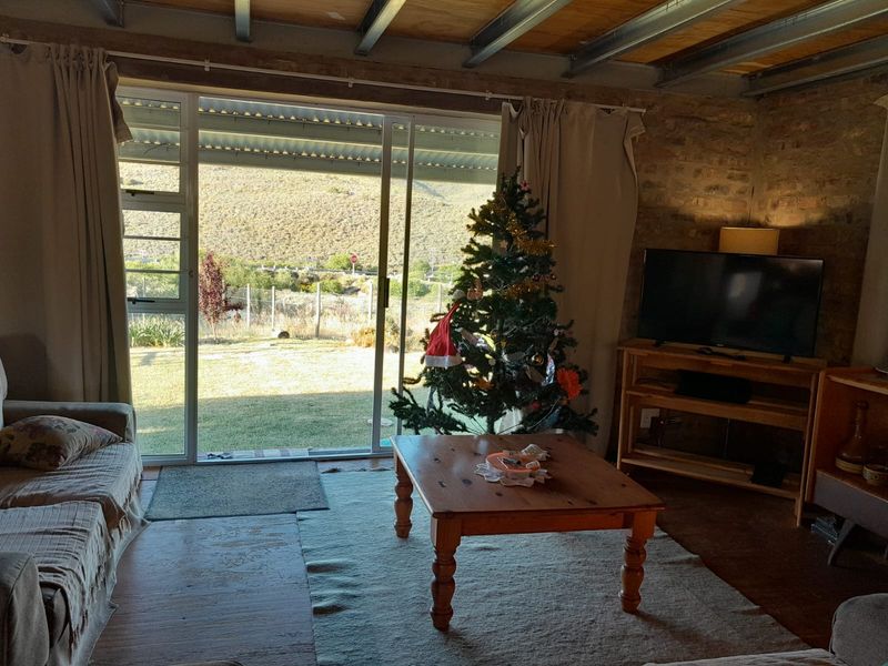 A Sanctuary in the Klein Karoo – Where Nature Meets Timeless Living - Photo 3