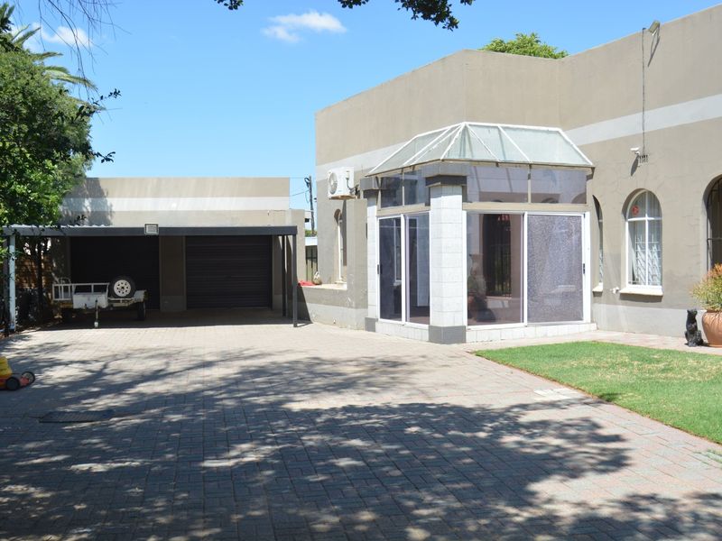 Off The Grid 4 Bedroom House For Sale! - Photo 3