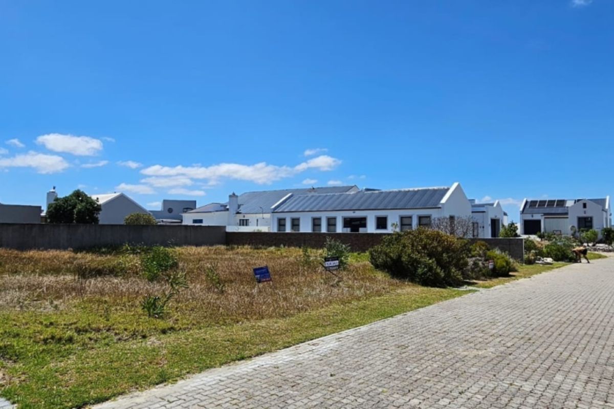 Prime Coastal Living – Franschekraal Villas Estate - Photo 2