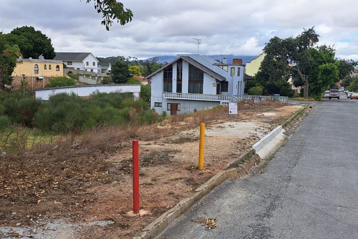 Vacant Plot for Sale – Prime Location in Caledon - Photo 2