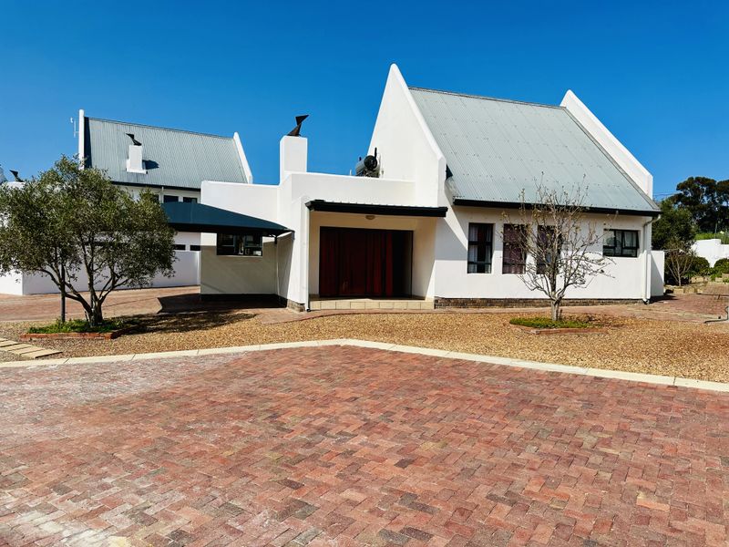 Property for Sale with Dual Living in Estate in Botrivier - Photo 3