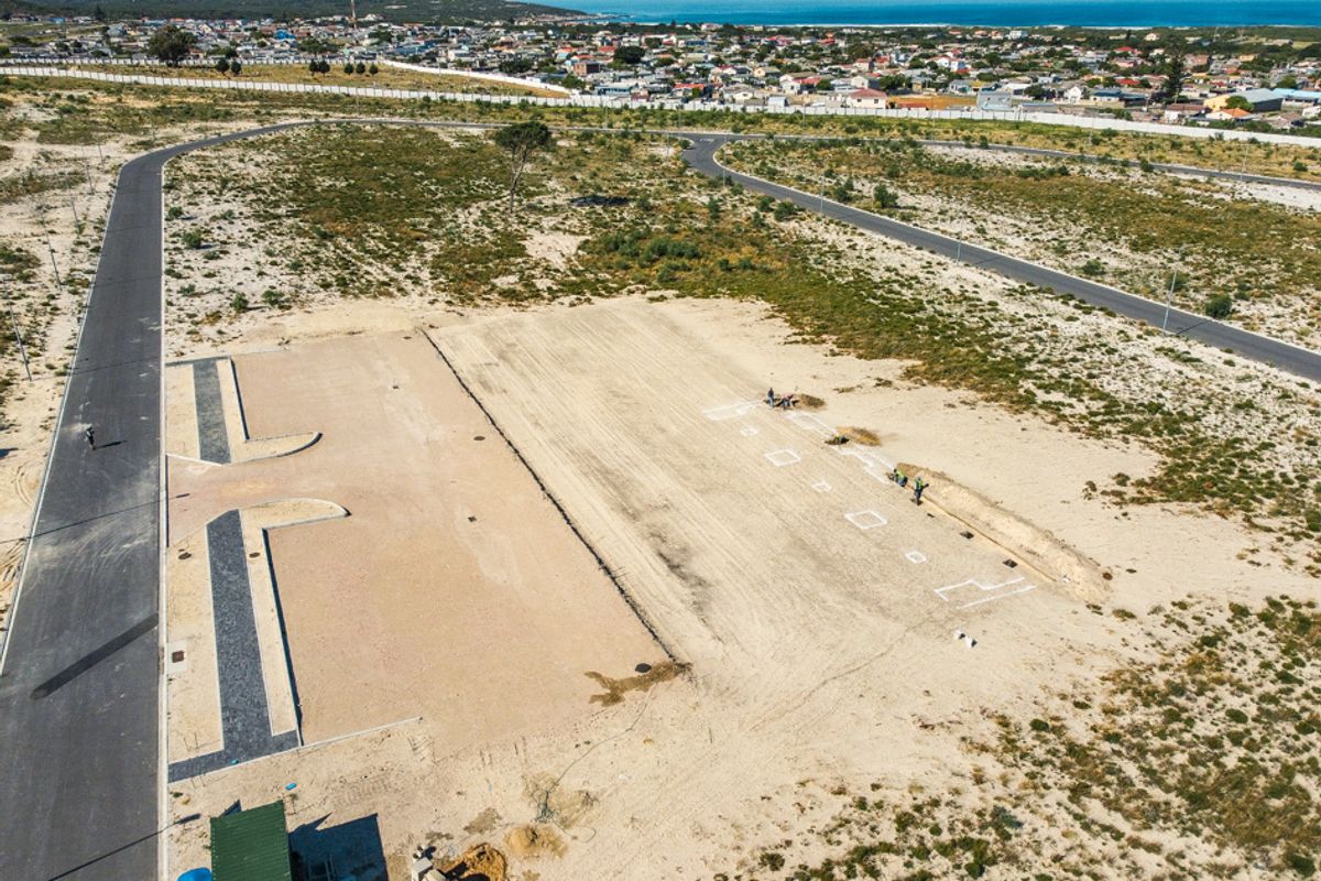 Large Business / Light Industrial Stand for Sale in Hermanus - Photo 2