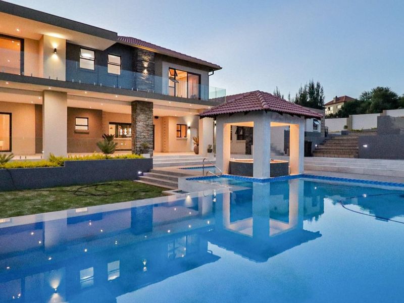 House For Sale In Hartbeespoort - Photo 2