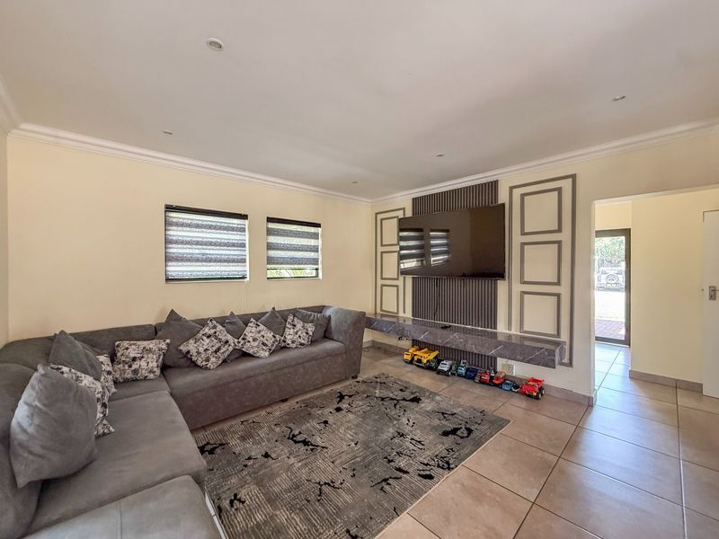 4-bedroom home in an affordable, secure estate. - Photo 3