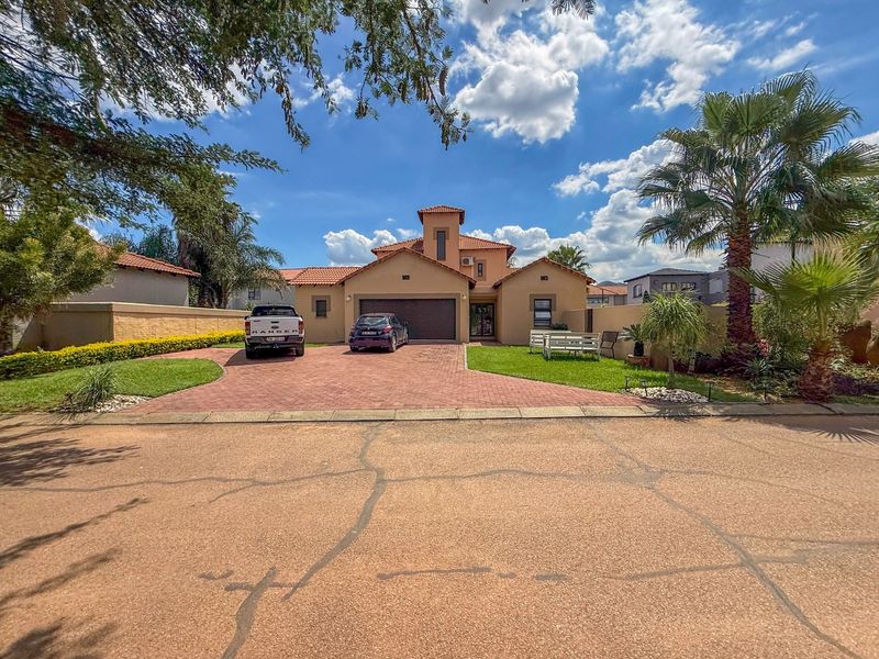 4-bedroom home in an affordable, secure estate. - Photo 6