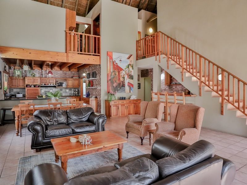 A home you’ll be proud to own! - Photo 2