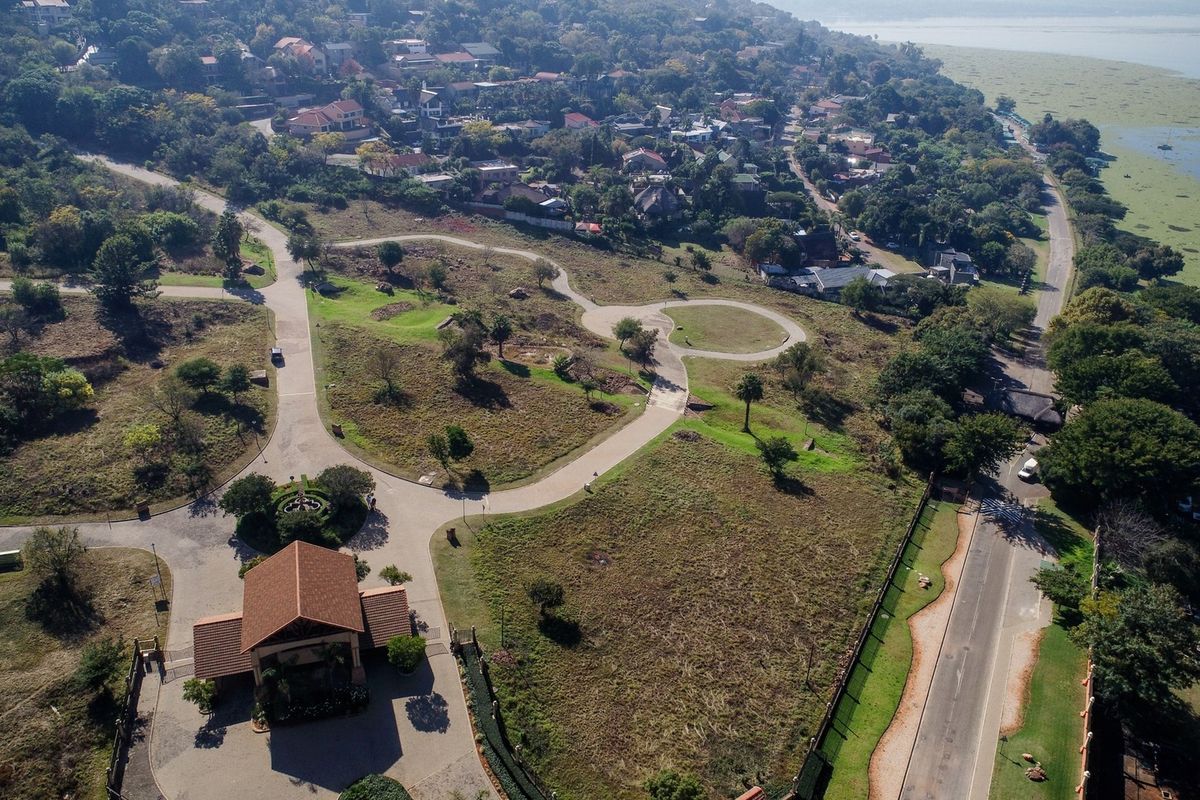 Whether a Forever Family Home or a Cherished Holiday Retreat — This Stand Delivers on Both - Photo 3