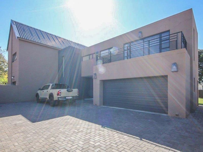 House For Sale In Hartbeespoort - Photo 6