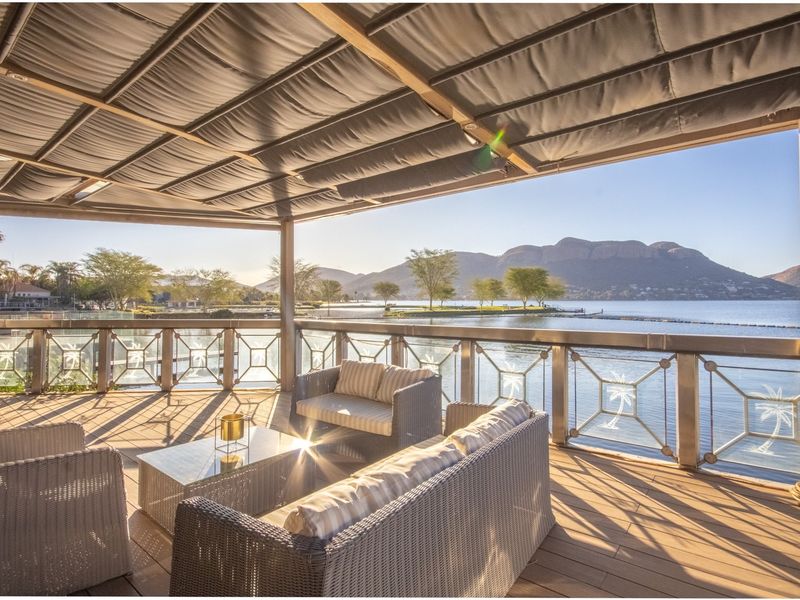 Luxury 4 bedroom Lakeside Living at Pecanwood Estate - Photo 2