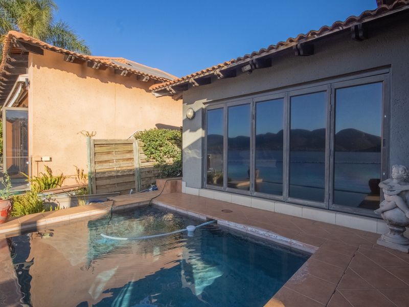 Luxury 4 bedroom Lakeside Living at Pecanwood Estate - Photo 9