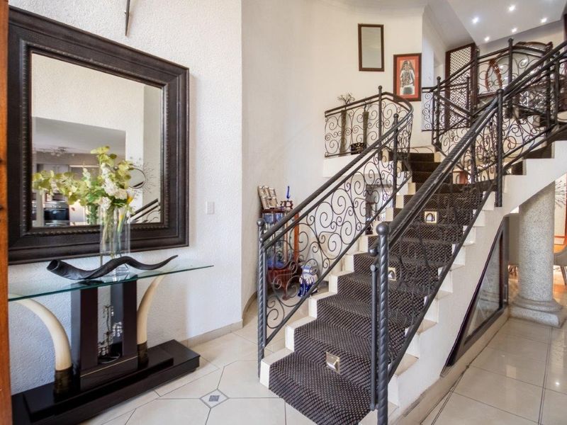 House For Sale In Hartbeespoort - Photo 2