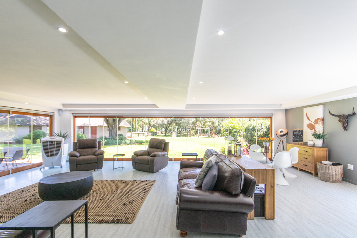 House For Sale In Hartbeespoort - Photo 3
