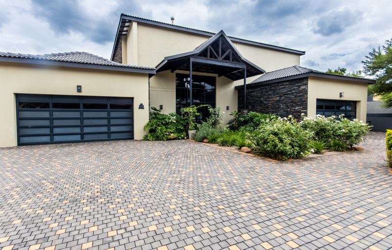 House For Sale In Hartbeespoort