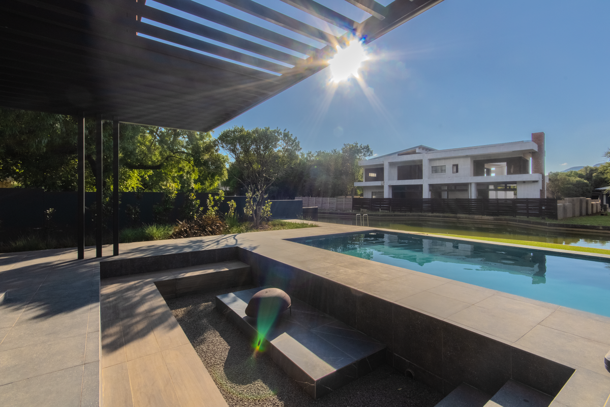 House For Sale In Hartbeespoort - Photo 4