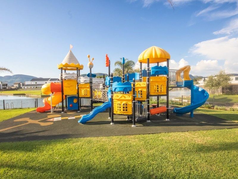 Expansive Stand with Greenbelt Views & Golf Course Access in The Islands Estate - Photo 8