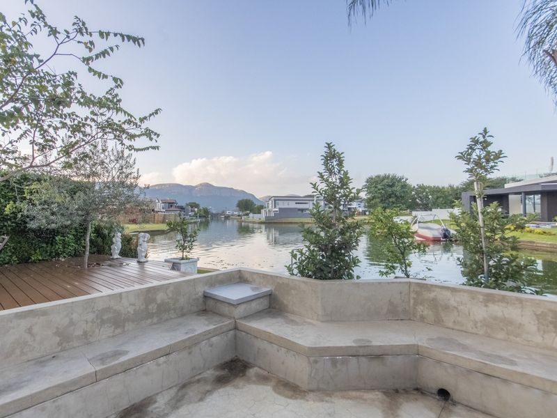 House For Sale In Hartbeespoort - Photo 2