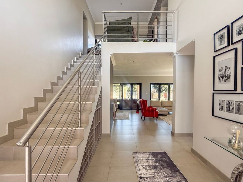 An Extraordinary Family Home on 1 269m2 — Where Country Estate Living Reaches Its Finest Expression - Photo 7