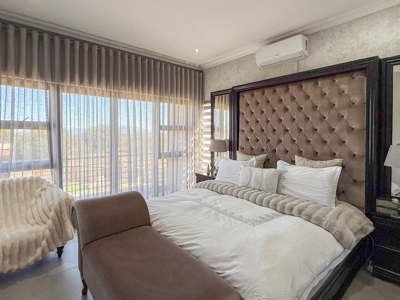 An Extraordinary Family Home on 1 269m2 — Where Country Estate Living Reaches Its Finest Expression - Photo 4