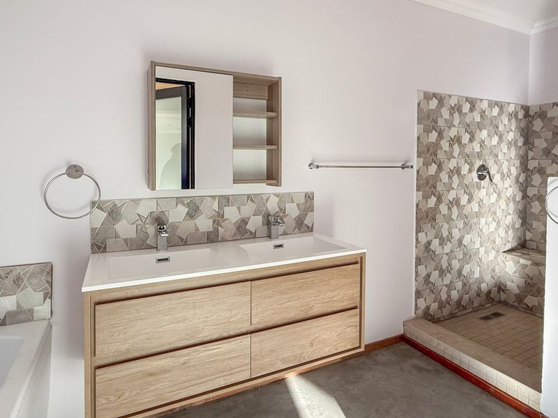 A Brand New Home Built for Family Living, Retirement, or a Holiday Retreat - Photo 7