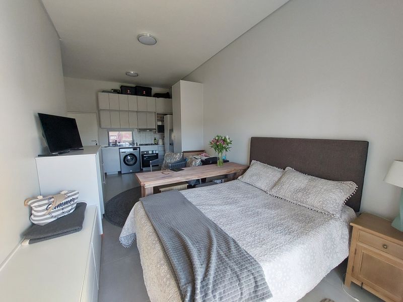 Exclusive, Convenient, Pure Luxury Living: Retirement Studio in Hartland Lifestyle Estate - Photo 5