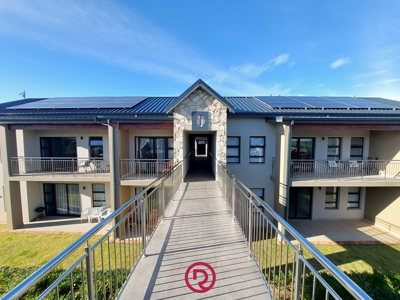 Effortless Retirement Living in Prestigious Hartland - Photo 3