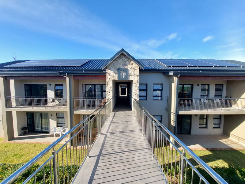 Effortless Retirement Living in the Heart of Hartland - Photo 3