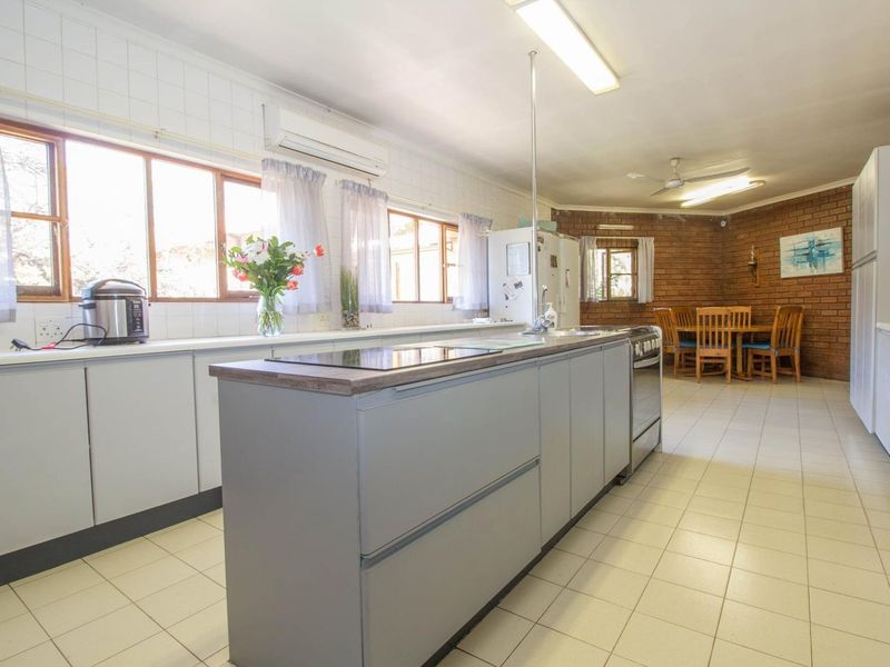 A Rare Find in Knoppieslaagte – Tranquil Country Living Meets Versatile Investment Potential - Photo 3