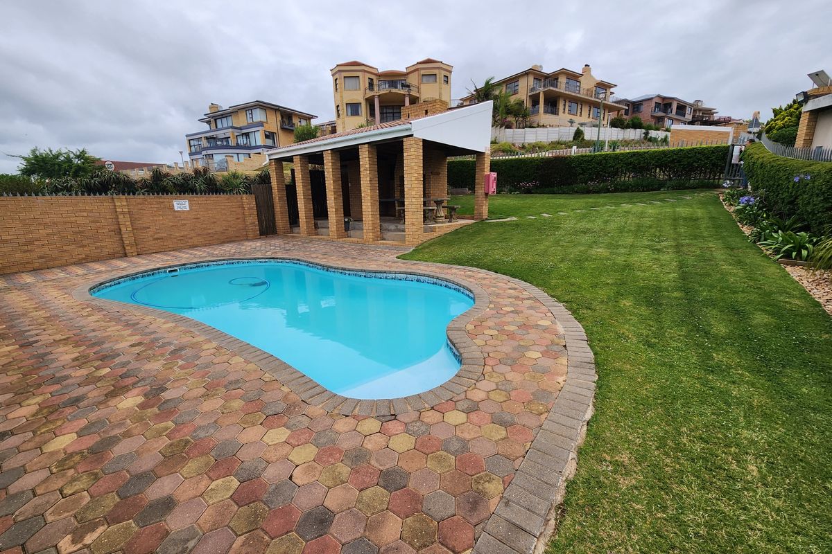 HARTENBOS- Compact and Functional Layout townhouse. - Photo 3