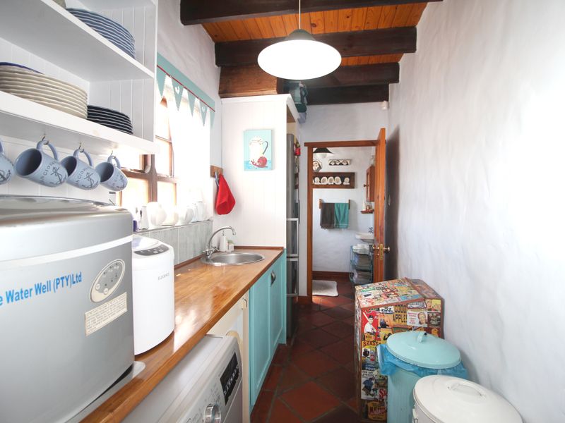 Stunning Cape Dutch Gem in Tergniet - Your Dream Home Awaits! - Photo 5