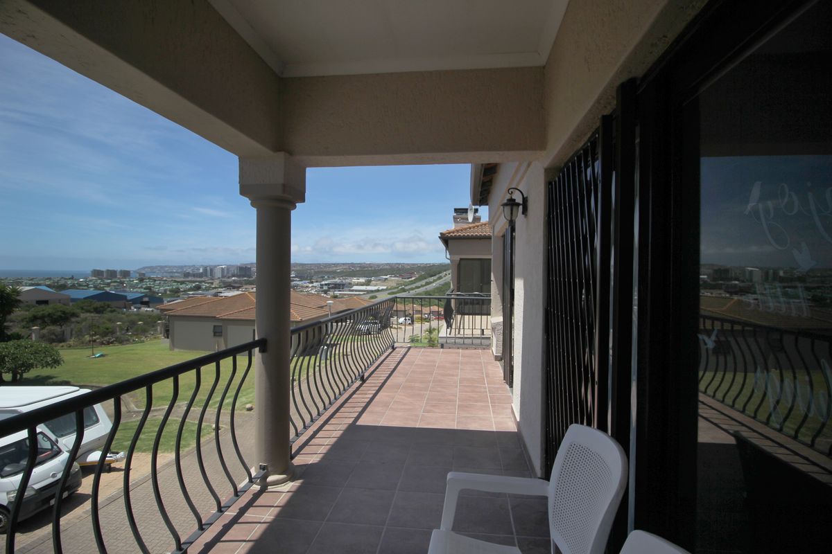 Spacious 3-Bedroom Townhouse in Island View – New to the Market! - Photo 2