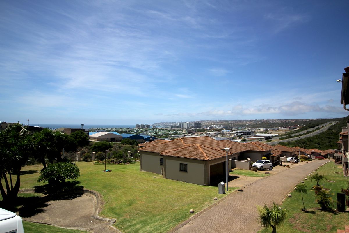 Spacious 3-Bedroom Townhouse in Island View – New to the Market! - Photo 4
