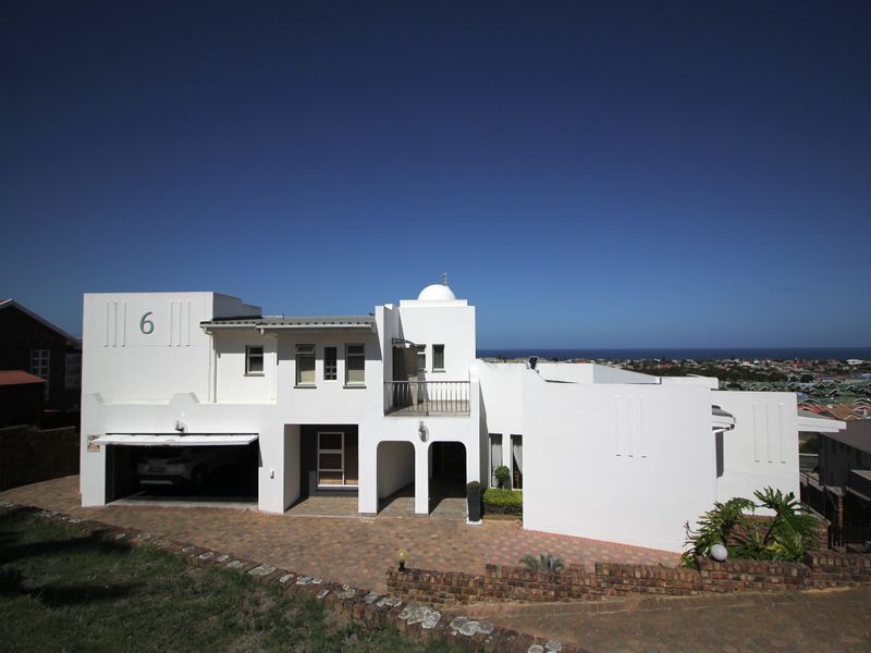 Spacious Family Home with Unobstructed Views in Beautiful Hartenbosheuwels! - Photo 2