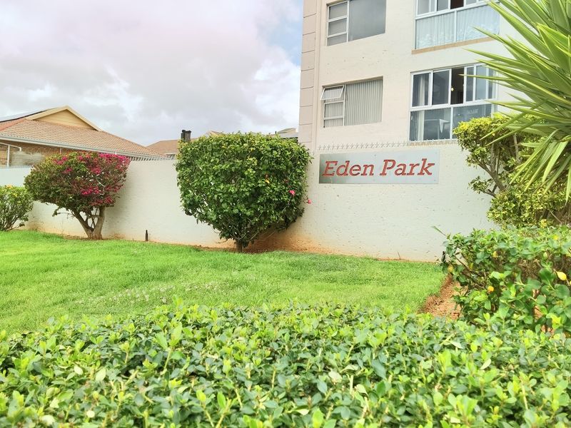 Cosy 3 bedroom apartment/flat located in Hartenbos Central. - Photo 1