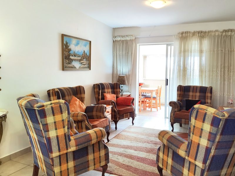 Cosy 3 bedroom apartment/flat located in Hartenbos Central. - Photo 3