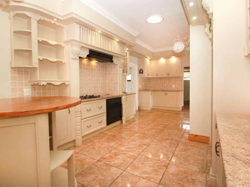 Absolutely Stunning Freestanding Home in Central Hartenbos - Photo 9