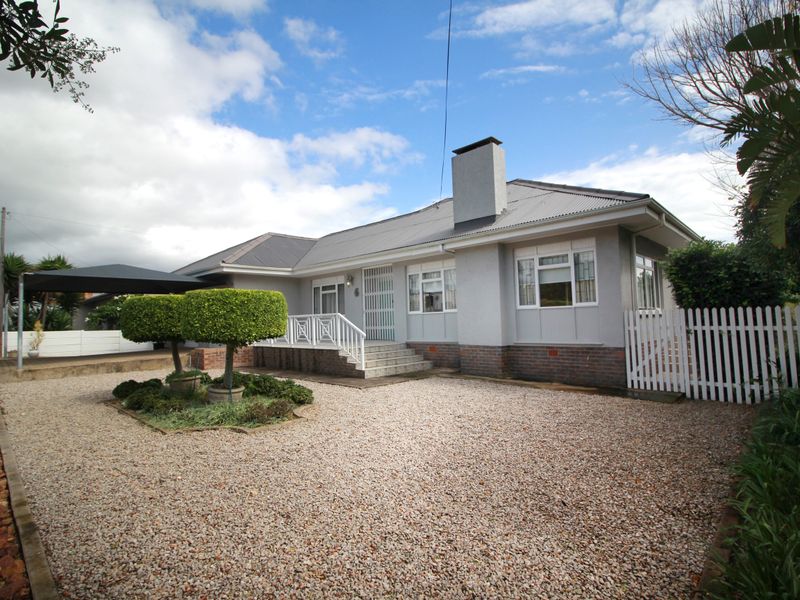 Absolutely Stunning Freestanding Home in Central Hartenbos - Photo 3