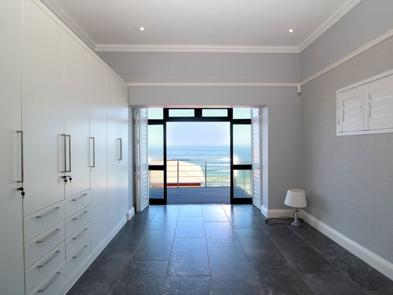 Beautiful home with pool Invester or big family - Photo 10