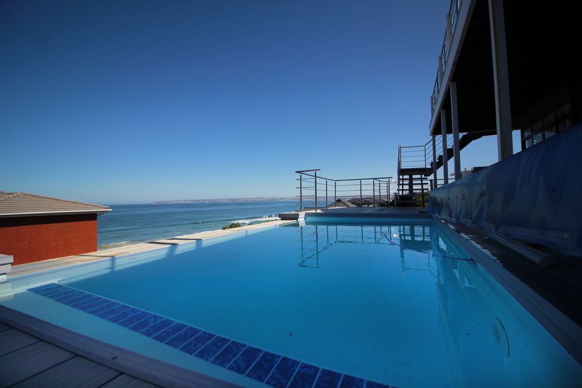 Beautiful home with pool Invester or big family - Photo 2