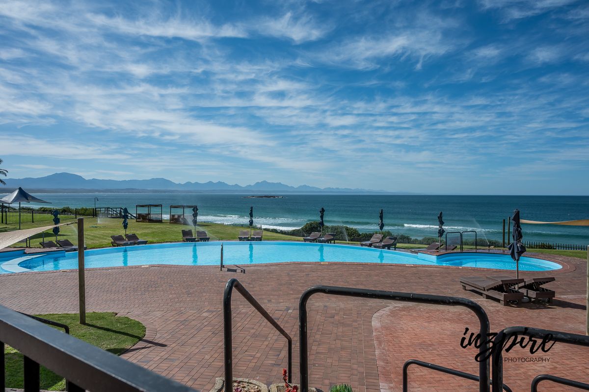 Beachfront Bliss in Diaz Beach – First Floor Apartment in The Beach Club Complex - Photo 3