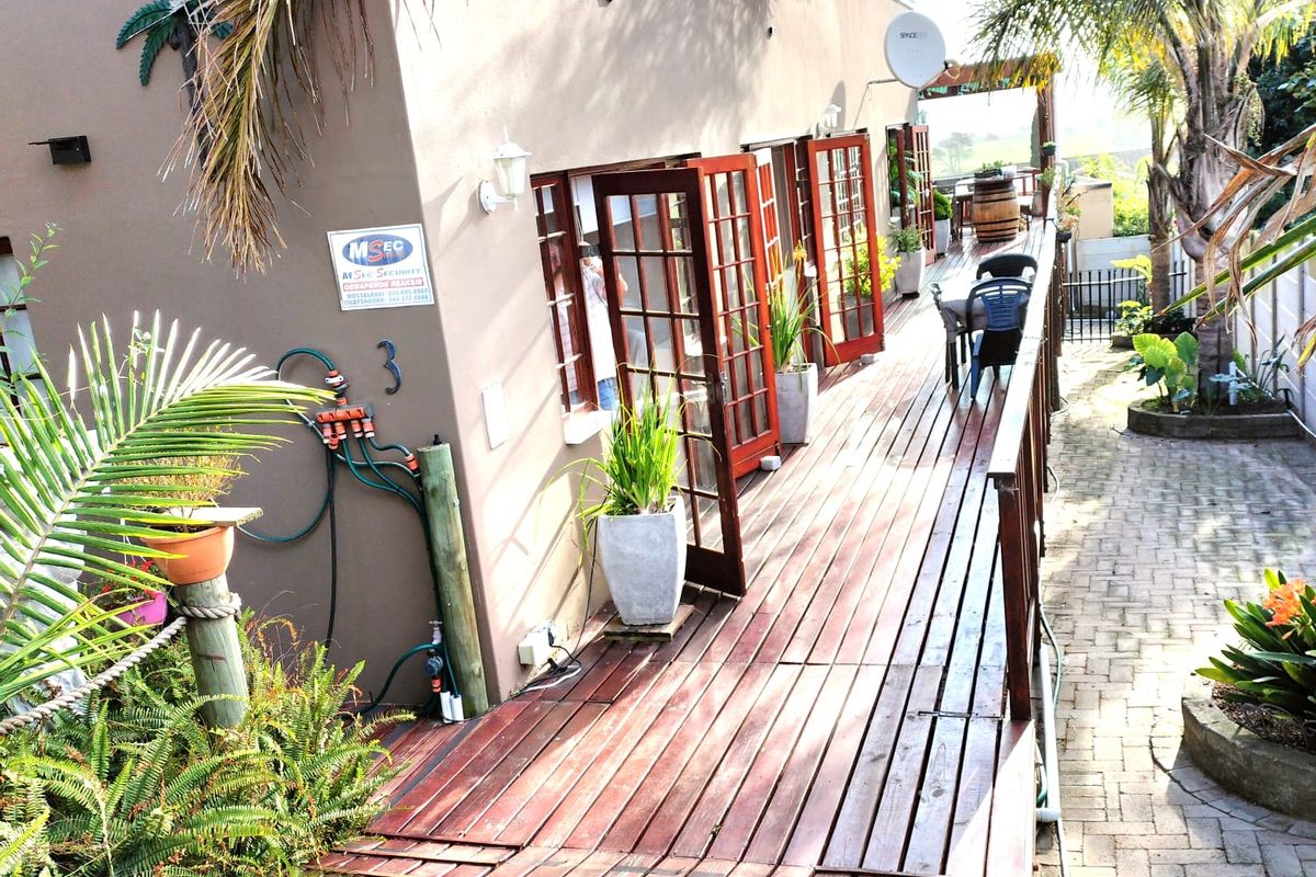 ENTERTAINER'S DREAM IN THE HEART OF THE GARDEN ROUTE - Photo 2