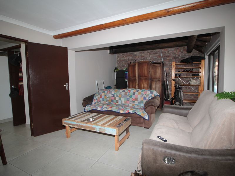 Entertainer’s Dream Surrounded by Nature - Photo 6