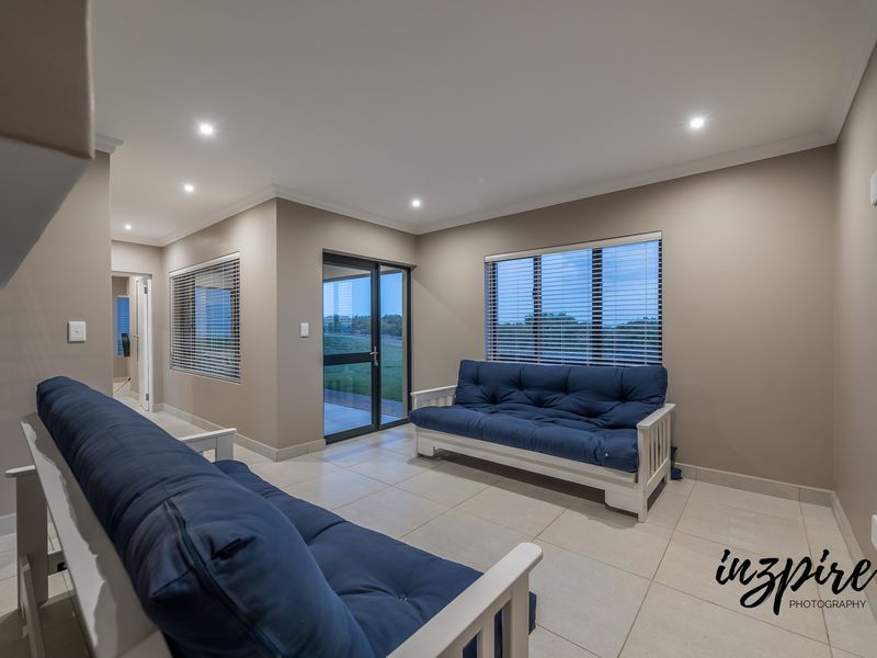 Modern 3-Bedroom Home with Breathtaking Views in Hartland Lifestyle Estate - Photo 4