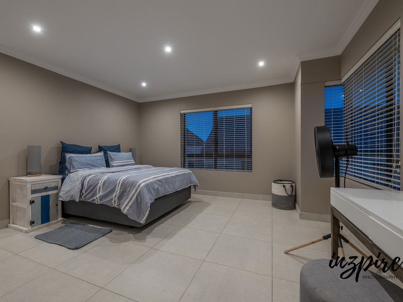 Modern 3-Bedroom Home with Breathtaking Views in Hartland Lifestyle Estate - Photo 10