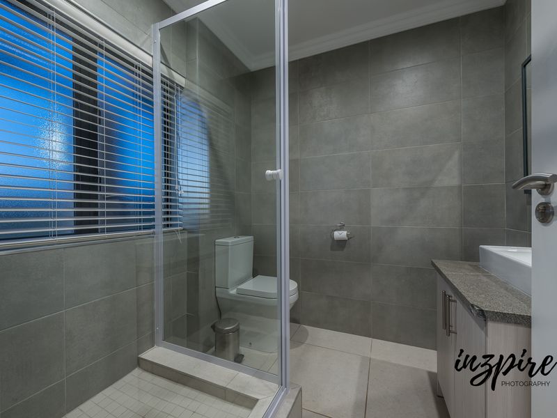 Modern 3-Bedroom Home with Breathtaking Views in Hartland Lifestyle Estate - Photo 8