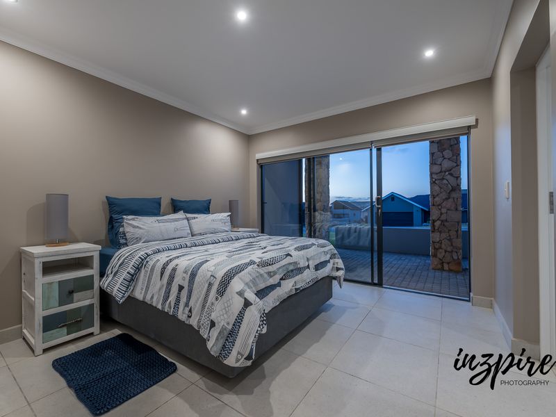 Modern 3-Bedroom Home with Breathtaking Views in Hartland Lifestyle Estate - Photo 6