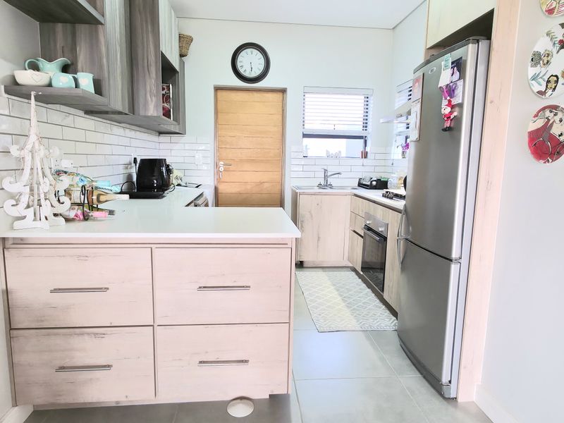 3 Bedroom house for sale in Hartland - Photo 4