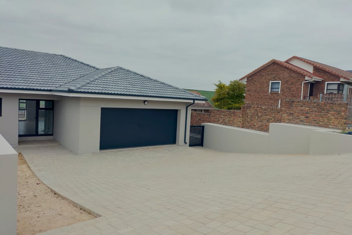 NEWLY BUILT DUET FOR SALE IN FRAAIUITSIG, KLEIN BRAK RIVER - Photo 5